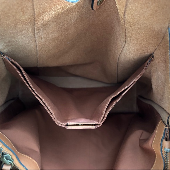 Marta Ponti Tan Leather Tote - Picture 9 of 12